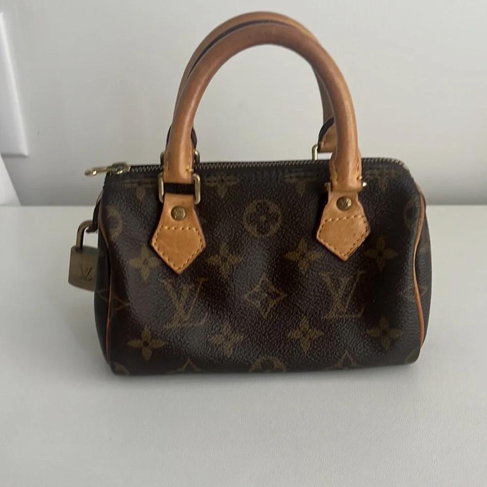 Louis Vuitton Mini HL - Picture 7 of 12